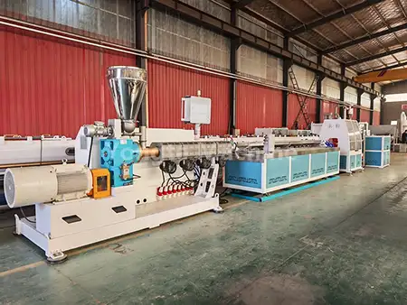 Kaip pasirinkti tinkamą PP profilių gamybos mašiną aukštos kokybės plastiko išspaudimui