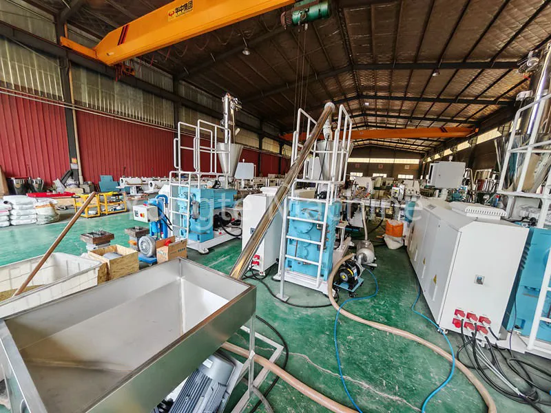 WPC apdorojimo gamybos linija